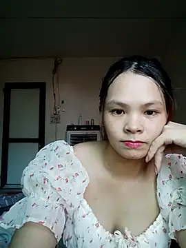 meoow01 online show from 10.14.25