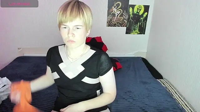 Cattie w  online show from 11.05.25