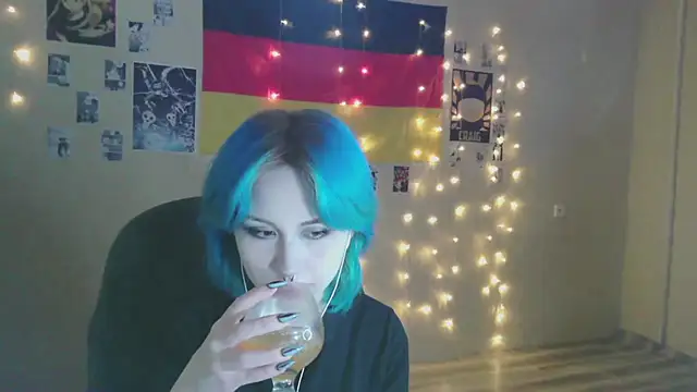 Snapshot of LeisaHopperstad chatting on 01.08.26 LeisaHopperstad online show from 01.08.26