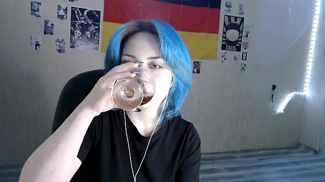 Snapshot of LeisaHopperstad chatting on 01.15.26 LeisaHopperstad online show from 01.15.26