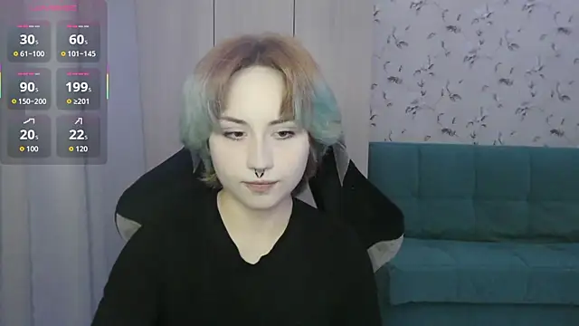 Snapshot of LeisaHopperstad chatting on 05.19.26 LeisaHopperstad online show from 05.19.26