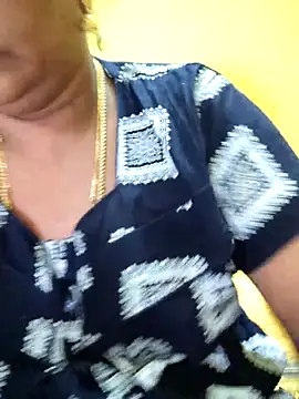 Snapshot of navyasree143 chatting on 10.04.25 navyasree143 online show from 10.04.25