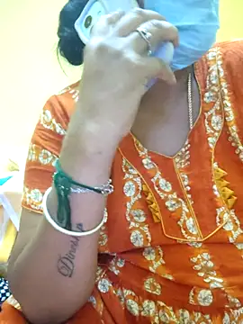 Snapshot of navyasree143 chatting on 10.05.25 navyasree143 online show from 10.05.25