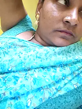 Snapshot of navyasree143 chatting on 10.05.25 navyasree143 online show from 10.05.25