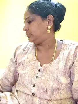 Snapshot of navyasree143 chatting on 10.07.25 navyasree143 online show from 10.07.25