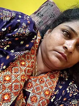 Snapshot of navyasree143 chatting on 10.20.25 navyasree143 online show from 10.20.25