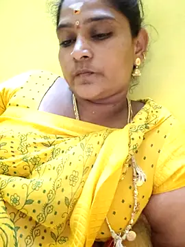 Snapshot of navyasree143 chatting on 10.28.25 navyasree143 online show from 10.28.25