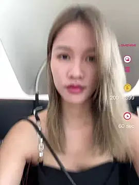 Snapshot of sharony_x chatting on 07.13.26 sharony x online show from 07.13.26