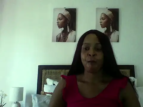 Snapshot of Blacksashaxx chatting on 10.19.25 Blacksashaxx online show from 10.19.25