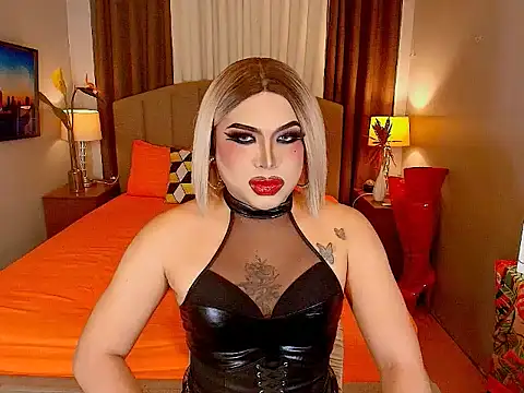 Snapshot of MooreSebiria chatting on 10.23.25 MooreSebiria online show from 10.23.25