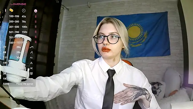 MernaGoggin online show from 09.30.25