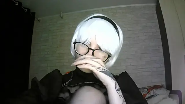 MernaGoggin online show from 10.25.25