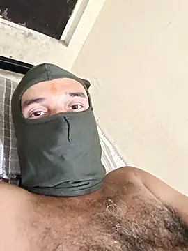 Snapshot of RaviLoveUAll chatting on 11.09.25 RaviLoveUAll online show from 11.09.25