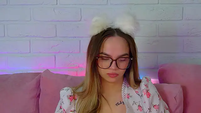 AnitaVenture online show from 03.25.26