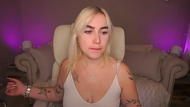 MariellaVi online show from 09.25.25