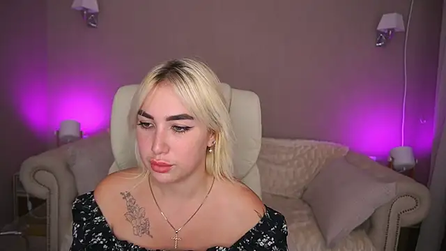 MariellaVi online show from 10.01.25