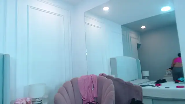 Snapshot of ChantalGarner chatting on 11.29.25 ChantalGarner online show from 11.29.25