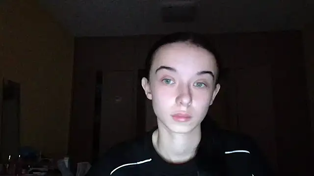 Emilia Light online show from 11.19.25