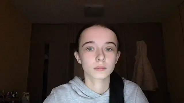 Emilia Light online show from 12.23.25