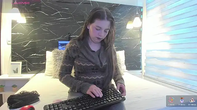 Snapshot of ZOE_LE chatting on 02.04.26 ZOE LE online show from 02.04.26