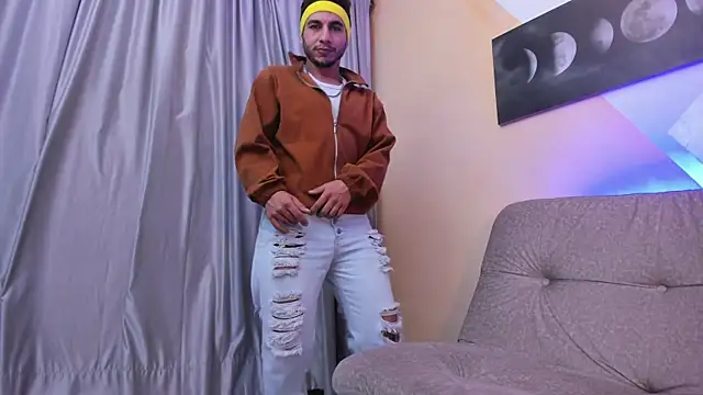Taylor Lewiis online show from 10.01.25