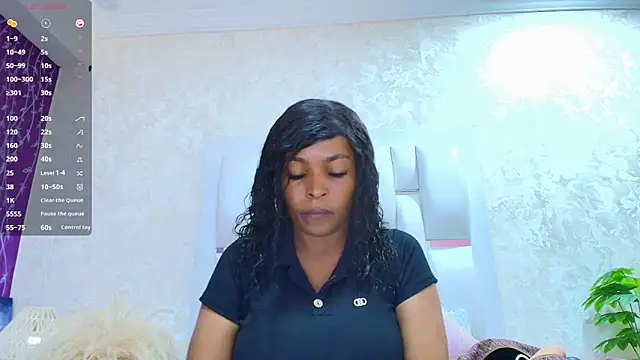 Layla lell online show from 04.11.26