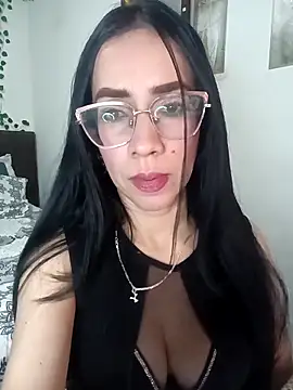 Snapshot of YaraDuartee chatting on 03.02.26 YaraDuartee online show from 03.02.26