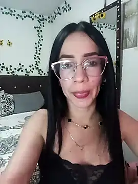 Snapshot of YaraDuartee chatting on 03.04.26 YaraDuartee online show from 03.04.26