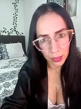 Snapshot of YaraDuartee chatting on 03.05.26 YaraDuartee online show from 03.05.26