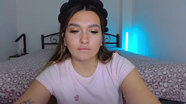 YourEmily xx online show from 10.22.25