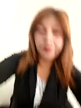 VANESSA  01 online show from 11.27.25