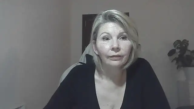 Snapshot of Norivaya chatting on 02.02.26 Norivaya online show from 02.02.26