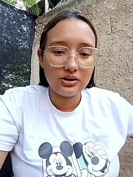 Snapshot of young_dairy01 chatting on 11.15.25 young dairy01 online show from 11.15.25