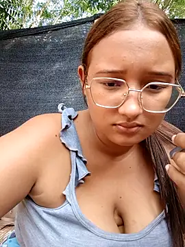 Snapshot of young_dairy01 chatting on 12.13.25 young dairy01 online show from 12.13.25