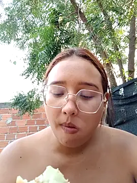 Snapshot of young_dairy01 chatting on 02.18.26 young dairy01 online show from 02.18.26