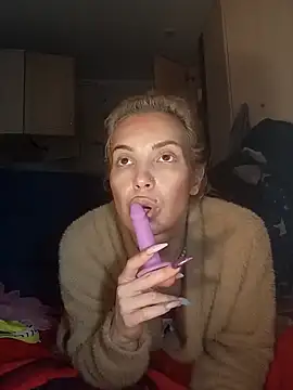 Conny Shellie online show from 11.25.25