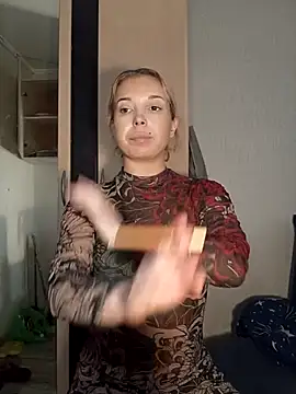 Snapshot of Conny_Shellie chatting on 02.26.26 Conny Shellie online show from 02.26.26