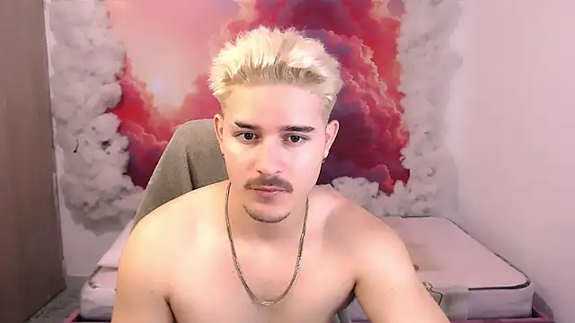 AlexPiersss online show from 10.22.25