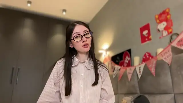 Snapshot of AnaMoonlight chatting on 02.13.26 AnaMoonlight online show from 02.13.26