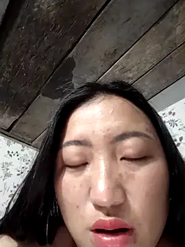 Snapshot of zhen-zo chatting on 01.19.26 zhen-zo online show from 01.19.26