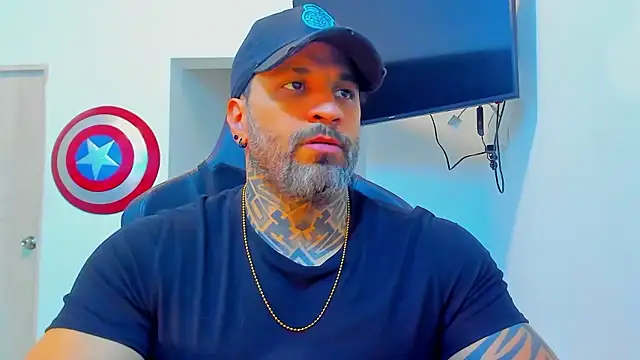 Snapshot of JoshRigby chatting on 01.10.26 JoshRigby online show from 01.10.26