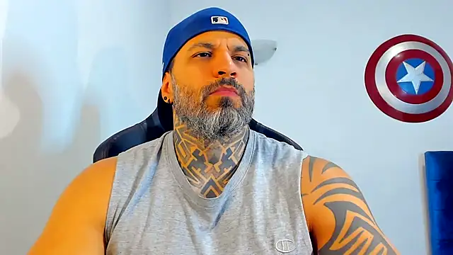 Snapshot of JoshRigby chatting on 04.23.26 JoshRigby online show from 04.23.26