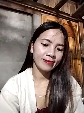 Snapshot of lmc-zz chatting on 05.13.26 lmc-zz online show from 05.13.26