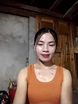 Snapshot of lmc-zz chatting on 05.14.26 lmc-zz online show from 05.14.26