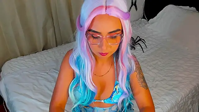 EmilyValk online show from 10.17.25