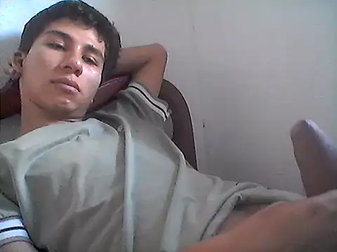 Snapshot of FlightedIce chatting on 10.28.25 FlightedIce online show from 10.28.25