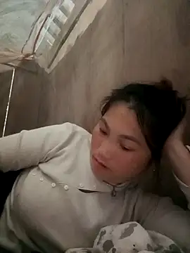 min-xinh online show from 12.03.25