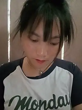 Snapshot of min-xinh chatting on 06.11.26 min-xinh online show from 06.11.26