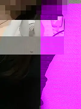 Snapshot of moka_xxx chatting on 10.25.25 moka xxx online show from 10.25.25