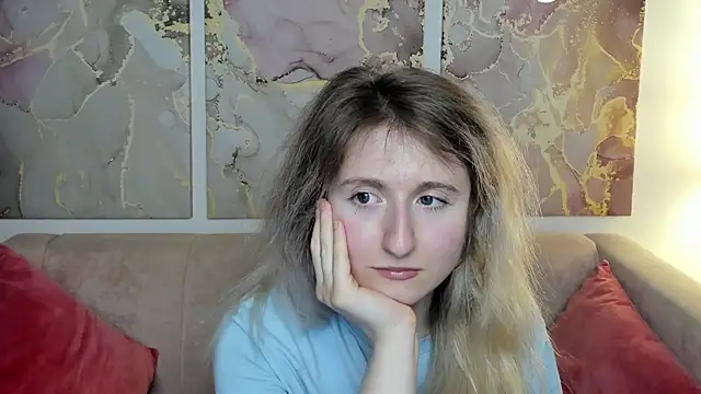 Snapshot of CamillaDreamer chatting on 05.11.26 CamillaDreamer online show from 05.11.26